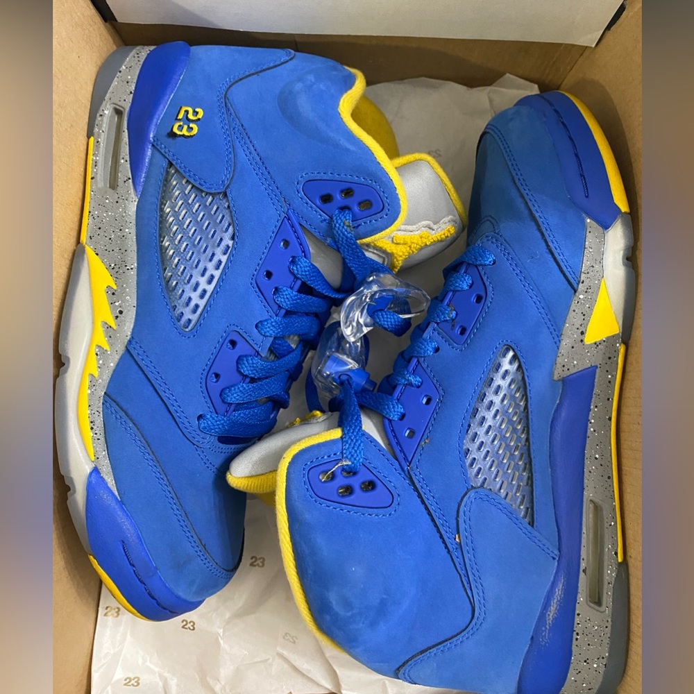 AIR JORDAN 5 LANEY JSP  - grade school